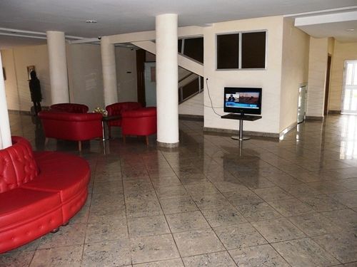 Azam Hotel Bamenda 外观 照片