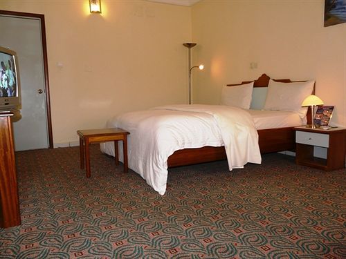 Azam Hotel Bamenda 外观 照片